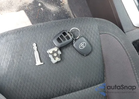 2019 Toyota Corolla Le из США, поврежденный, VIN 5YFBURHE3KP863580